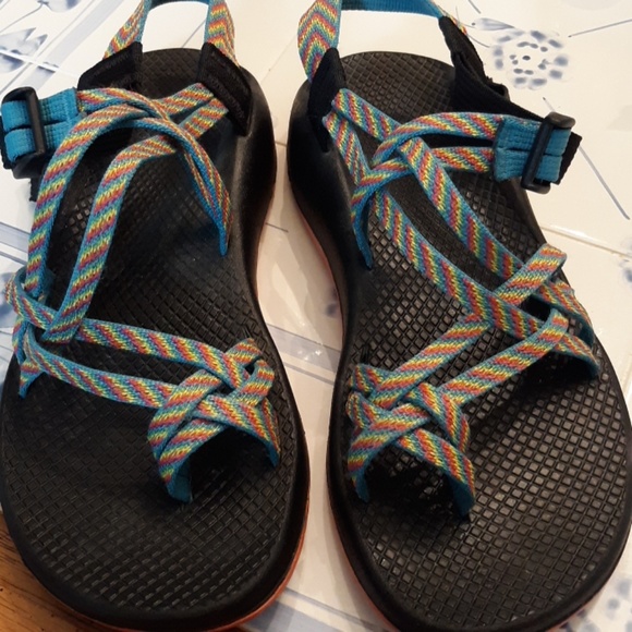 ladies chacos